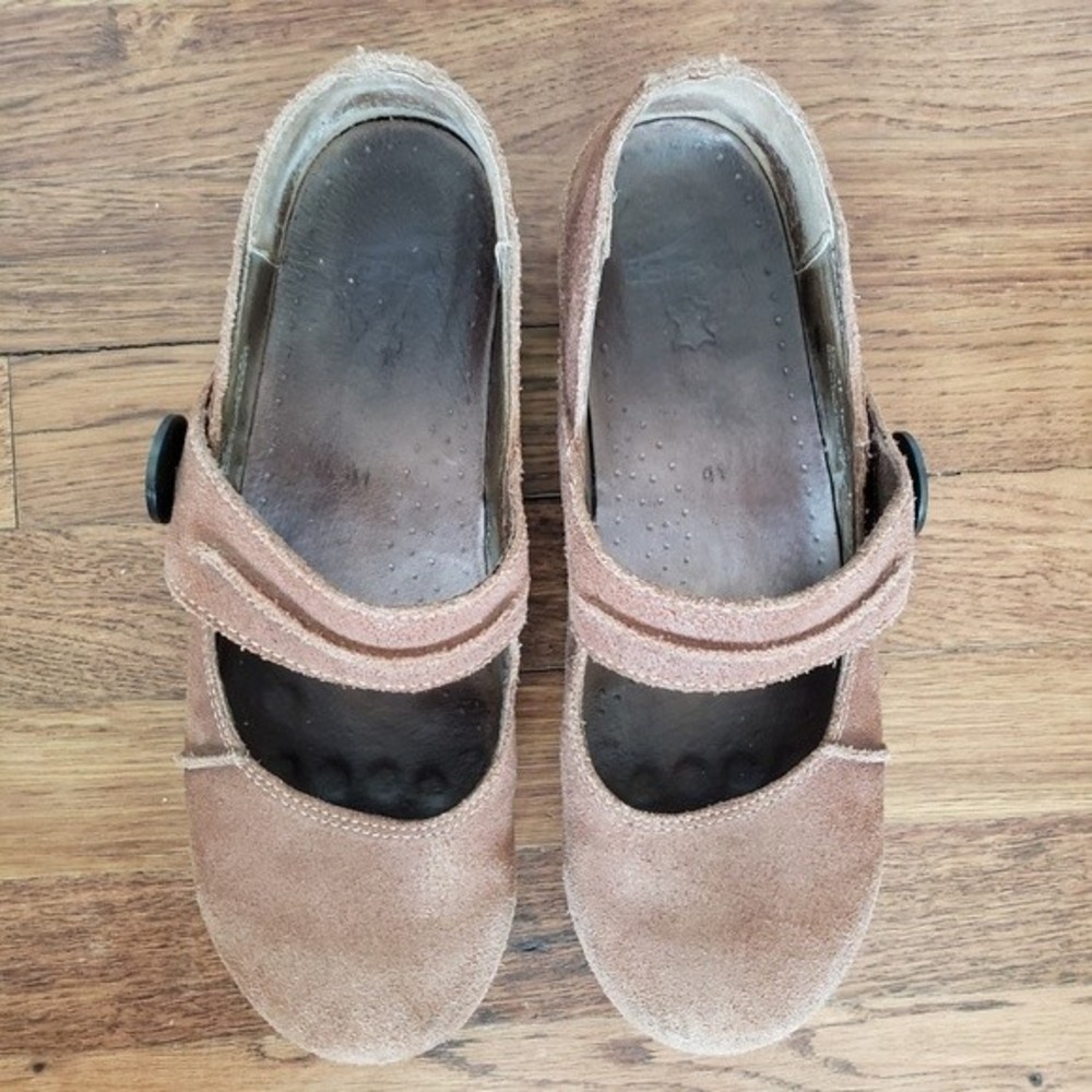 Dansko Women's Crepe Suede Leather Mary Jane Size 41 or 10.5